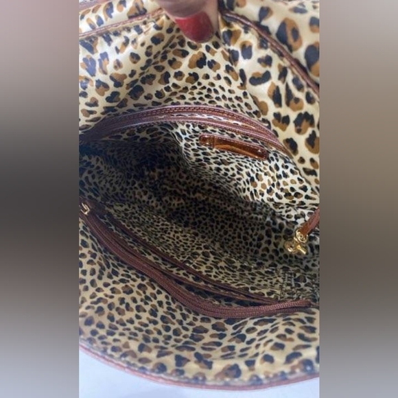 Kate Landry Brown Croc Crossbody Messenger Bag Gold Hardware - Picture 5 of 9